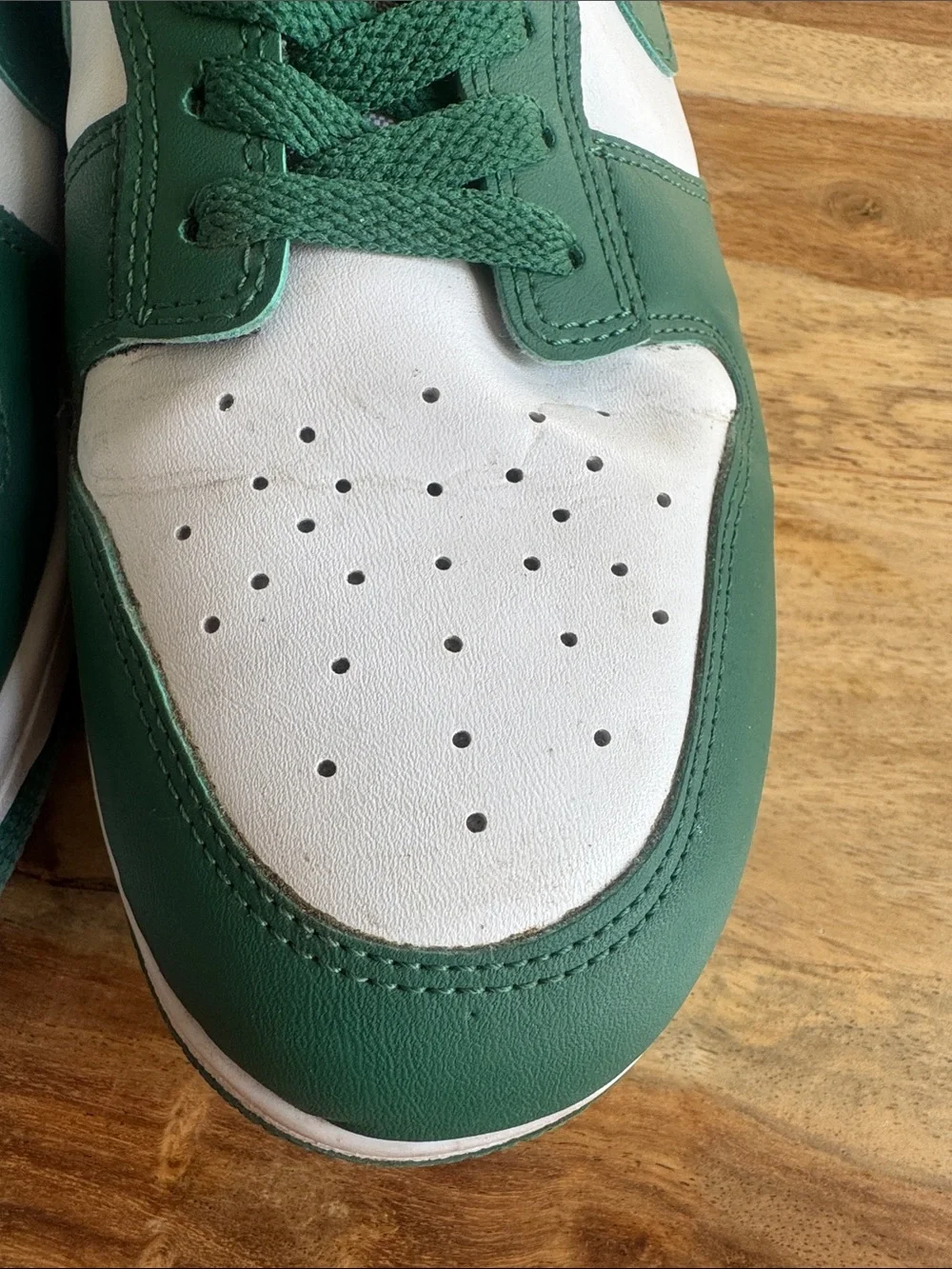 Nike SB Dunk Low “Classic Green” style code 898889-103 US Men’s size 7